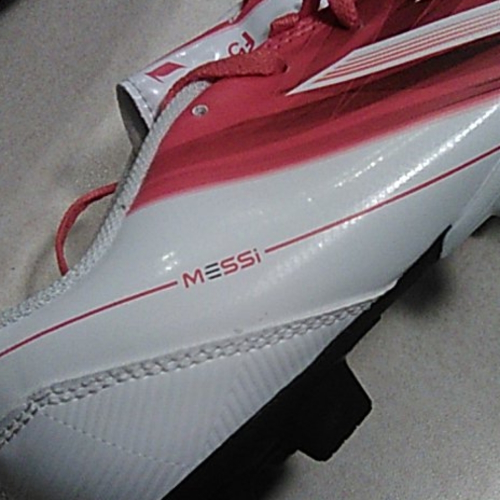 Adidas cleats - Picture 8 of 8